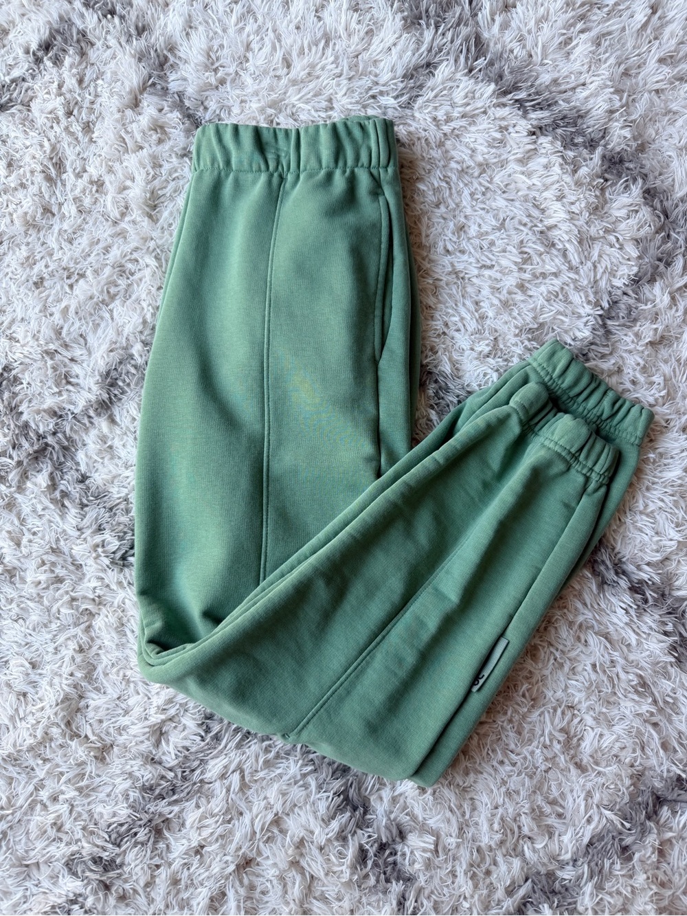 ON CLOUDS | Club Pants, Sz M